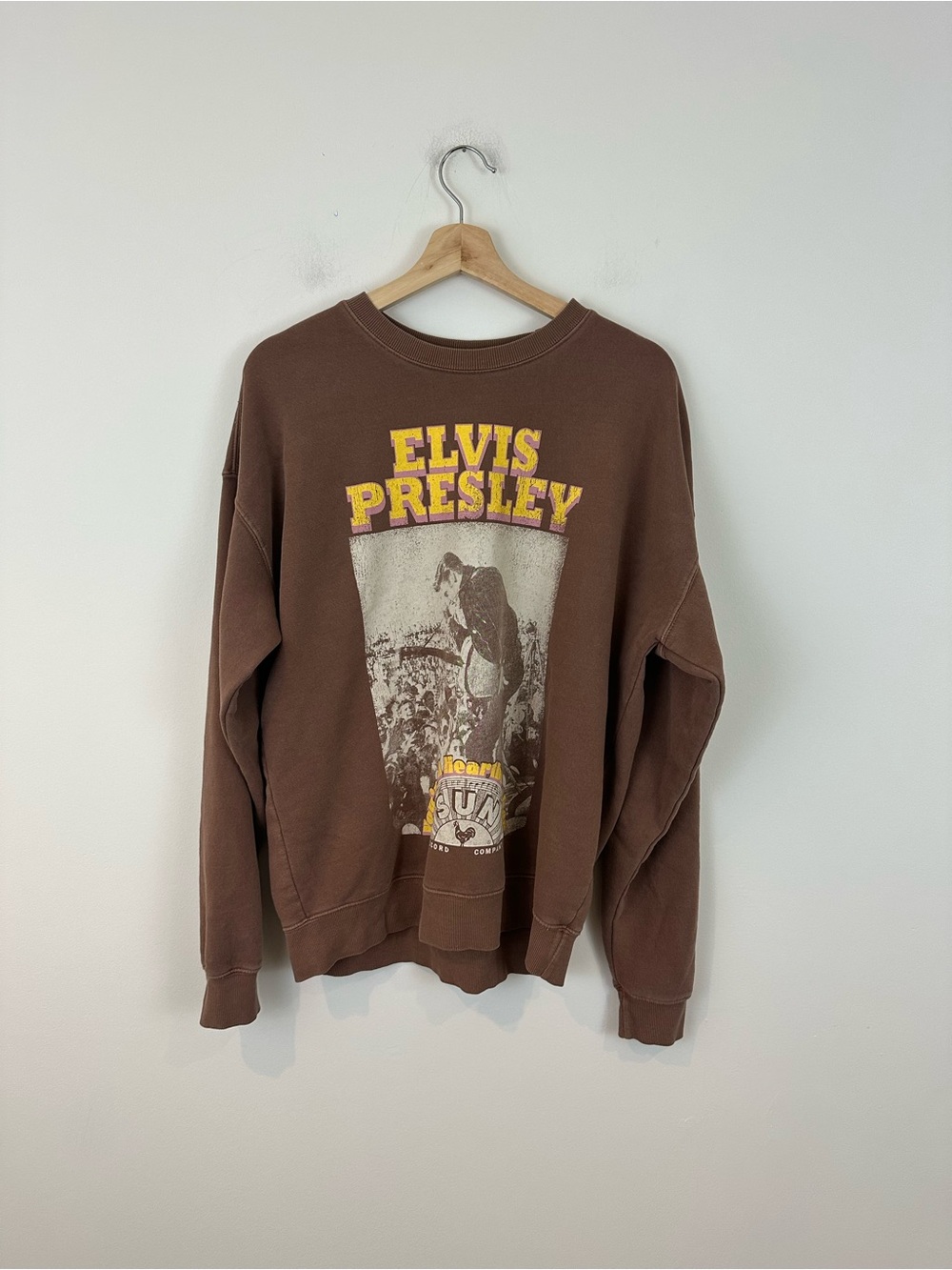 Sun Record Company Elvis Presley Brown Graphic Crewneck Sweater Large Women's